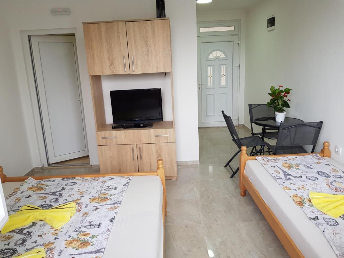 Apartmani Vila Ebra Utjeha Exterior foto