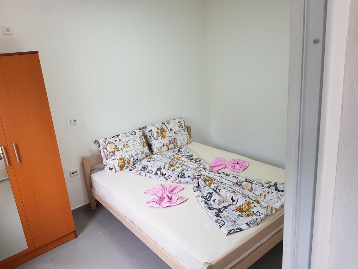 Apartmani Vila Ebra Utjeha Exterior foto
