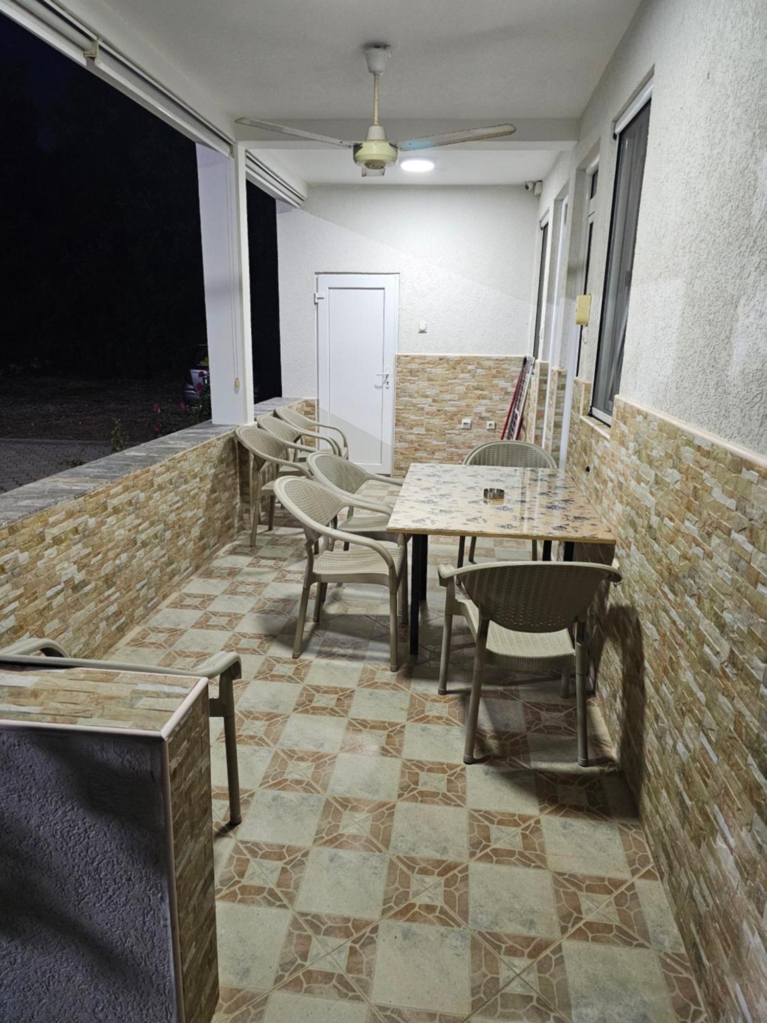 Apartmani Vila Ebra Utjeha Exterior foto