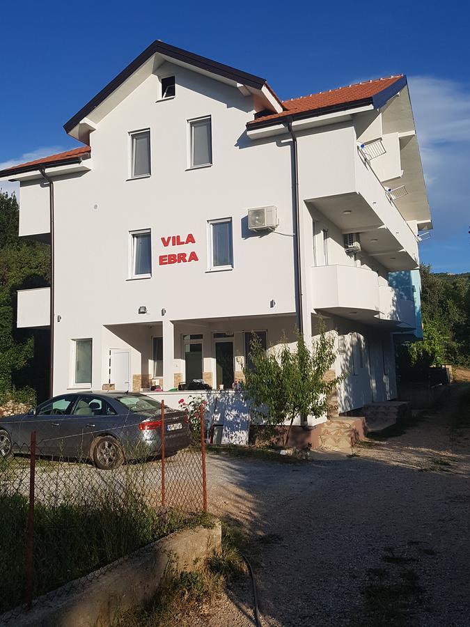 Apartmani Vila Ebra Utjeha Exterior foto